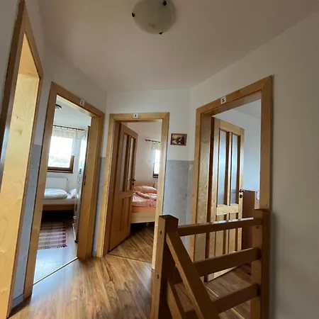 Nikol * Oravská Lesná