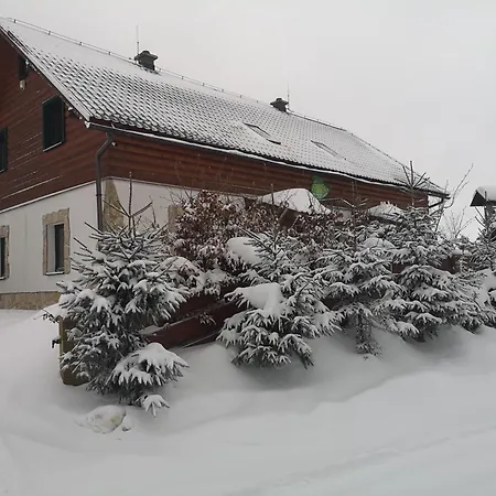 Nikol * Oravská Lesná